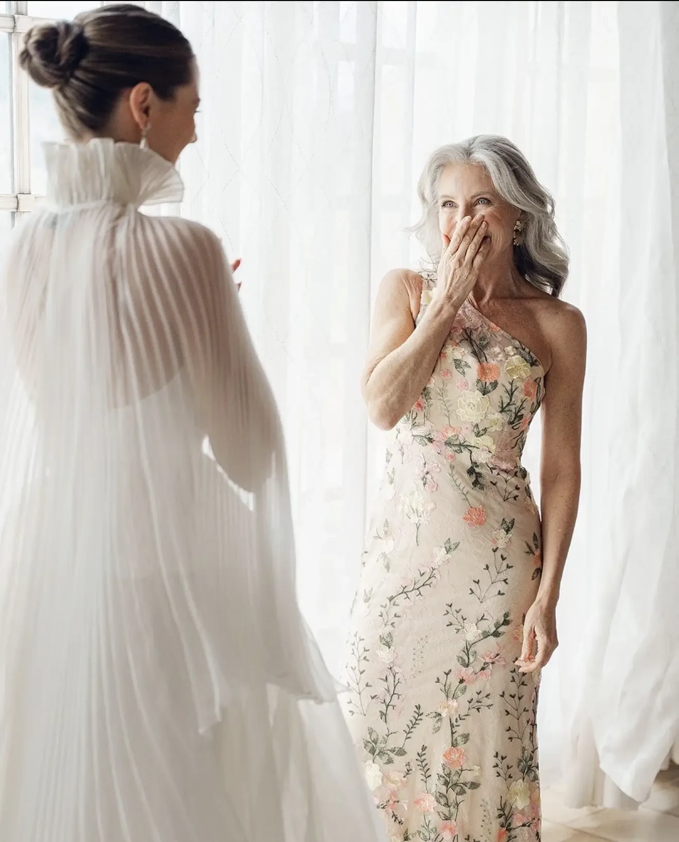 Elegant Looks for Moms &amp; Special Occasions: Featuring the Mac Duggal Collection. Desktop Image