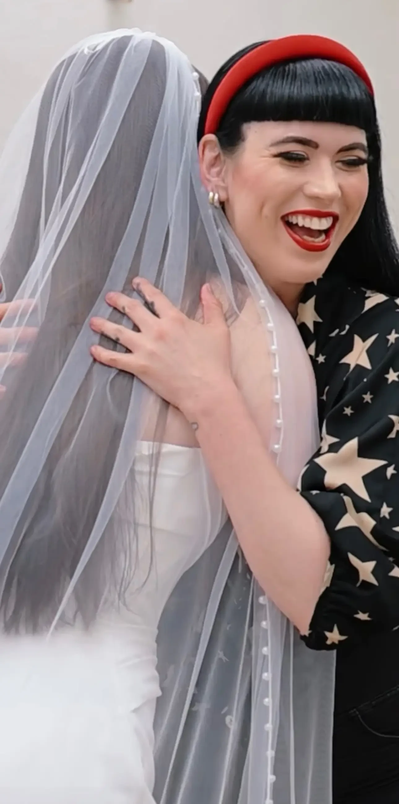 Who Should You Bring Wedding Dress Shopping? Image